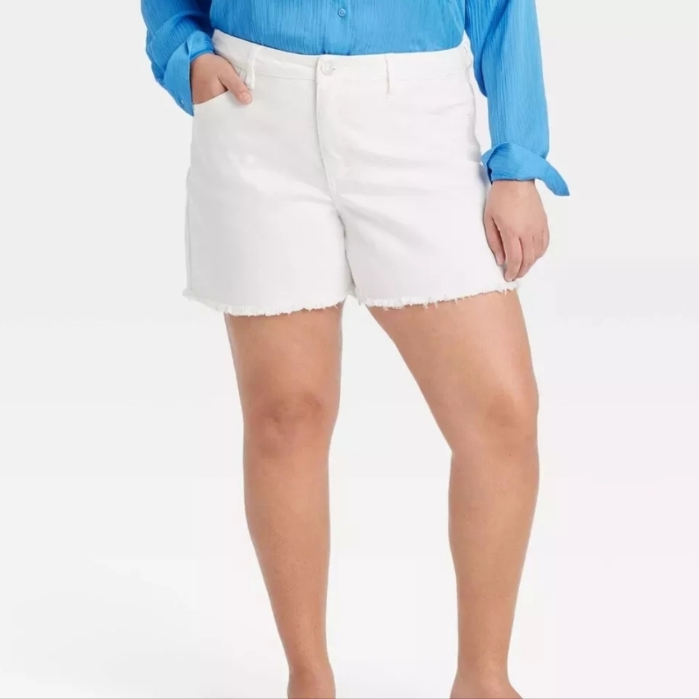 Women's High Rise Midi Shorts - White - Ava & Viv - 22